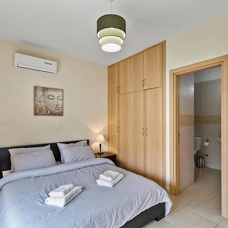 A Piece Of Africa In Mandria By Vichy Holidays Appartement Paphos